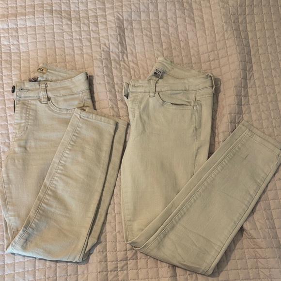 Judy Blue Light Khaki Skinny Jeans - Picture 1 of 1
